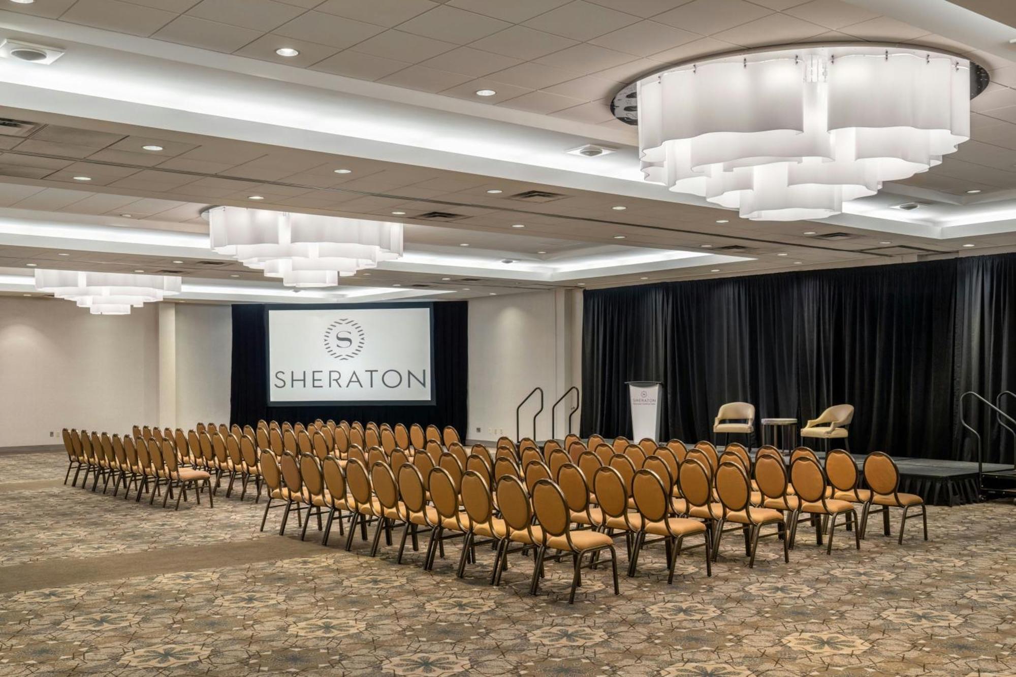 Sheraton Vancouver Guildford Hotel Surrey Exterior photo